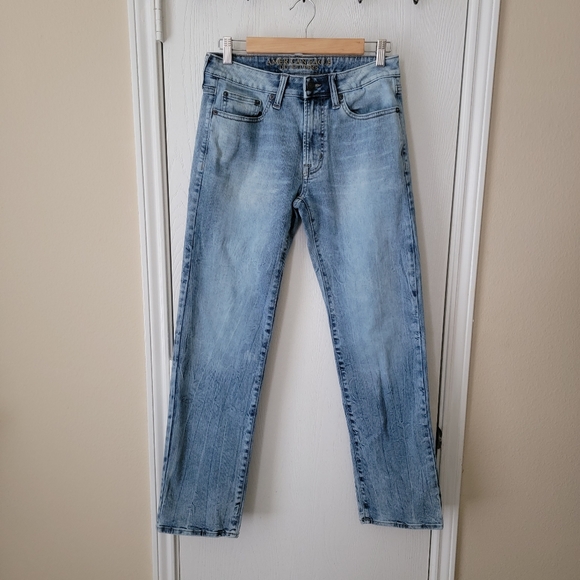 American Eagle Original Straight Leg Jeans - Picture 9 of 12